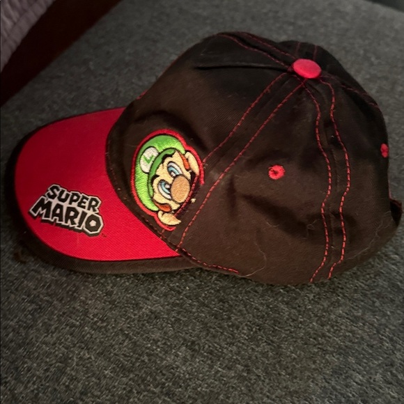 Super Mario Black and Red Cap Boys Hat - Picture 2 of 9